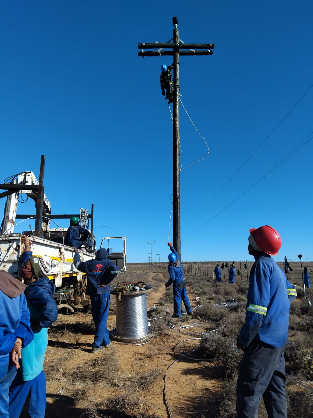 Medium voltage line reconstruction project